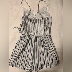 Hollister romper